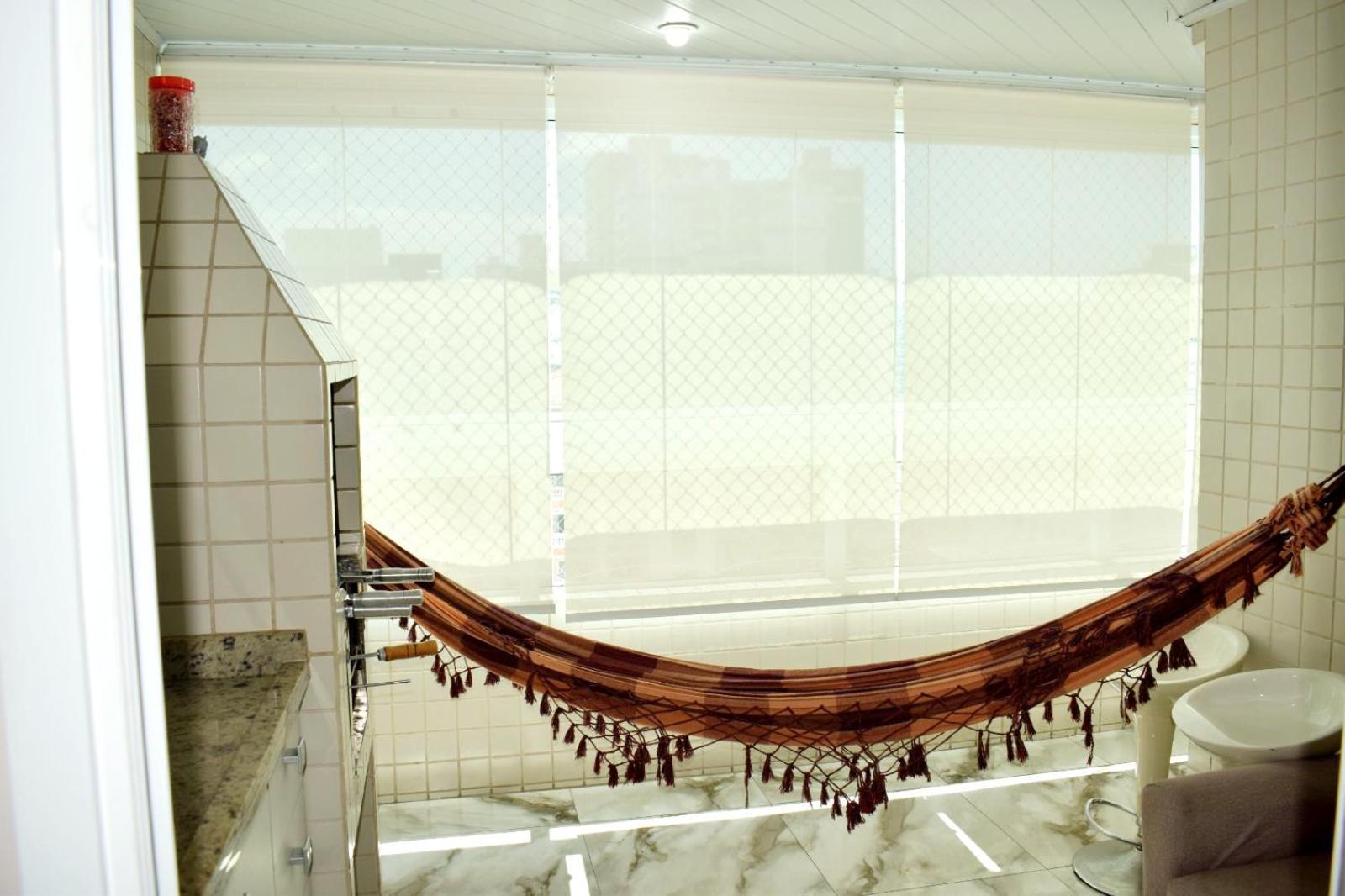 Apto Confortavel E Reformado A 200m Da Da Guilhermina - 2 Vagas, Wifi E Roupas De Cama Inclusas! Apartment *